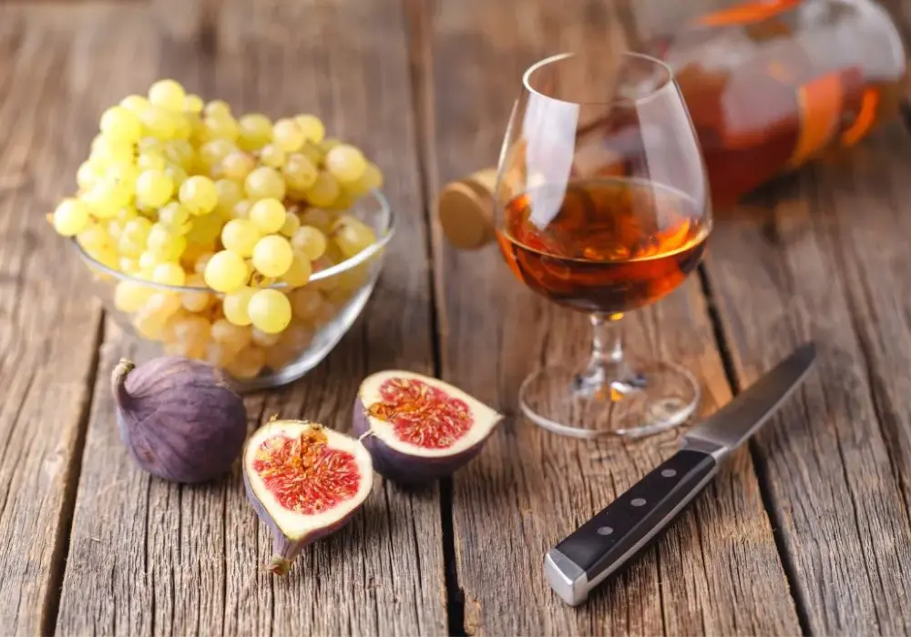 Jakie przekąski do whisky? Odkryj smaki, które zachwycą Twoje podniebienie