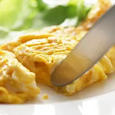 Ile kalorii ma omlet na słodko? Zaskakujące fakty o jego kaloryczności