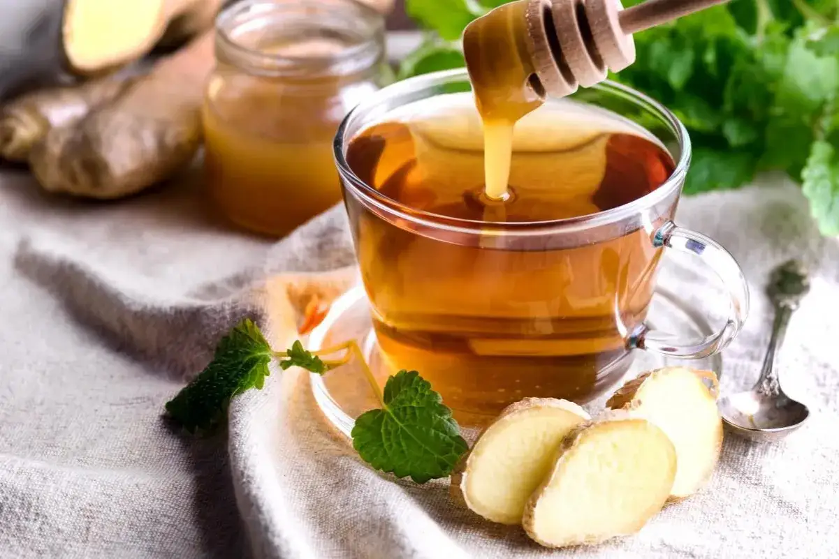 Zdjęcie Ile kcal ma herbata owocowa? Zaskakujące fakty o jej kaloriach